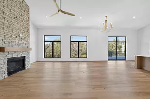 1438 Greenleaf Ct, Sun Prairie, WI 53590 - Photo 8