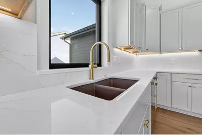 1438 Greenleaf Court, Sun Prairie, WI 53590 - Photo 12