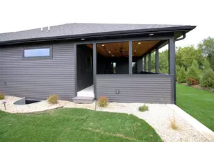 334 Rdg Vw Dr, Milton, WI 53563 - Photo 10