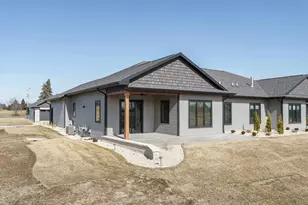 353 Rdg Vw Dr, Milton, WI 53563 - Photo 4