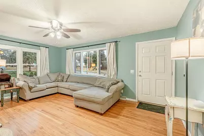 1526 Arizona Pass, Madison, WI 53704 - Photo 6