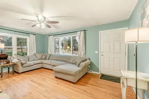 1526 Arizona Pass, Madison, WI 53704 - Photo 6