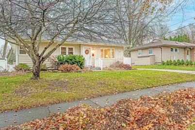 1526 Arizona Pass, Madison, WI 53704 - Photo 4