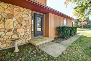 2640 Osmundsen Rd, Fitchburg, WI 53711 - Photo 4