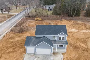 501 Ridge Ct, Orfordville, WI 53576 - Photo 2