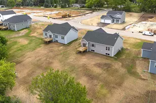 504 Ridge Ct, Orfordville, WI 53576 - Photo 4