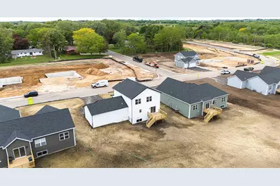 414 Ridge Court, Orfordville, WI 53576 - Photo 4