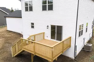 414 Ridge Ct, Orfordville, WI 53576 - Photo 8