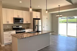 412 Ridge Ct, Orfordville, WI 53576 - Photo 4