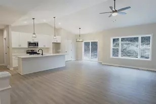 2855 Deer Path Ct, Beloit, WI 53511 - Photo 4