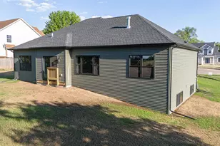 2855 Deer Path Ct, Beloit, WI 53511 - Photo 12