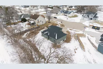 2855 Deer Path Court, Beloit, WI 53511 - Photo 6