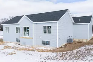 2390 Pow Wow Trail, Beloit, WI 53511 - Photo 6