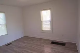 873 E Memorial Dr Dr, Janesville, WI 53545 - Photo 12