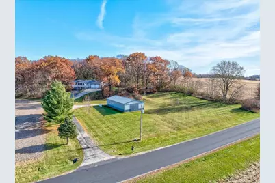 1736 Washington Road, Stoughton, WI 53589 - Photo 2