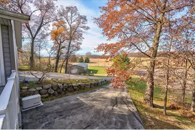 1736 Washington Road, Stoughton, WI 53589 - Photo 36