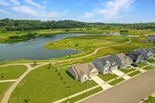 2006 Autumn Lake Parkway, Madison, WI 53718 - Photo 4