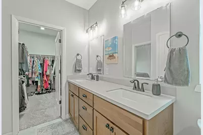 2006 Autumn Lake Parkway, Madison, WI 53718 - Photo 16