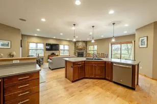 5153 Ninebark Dr, Fitchburg, WI 53711 - Photo 16