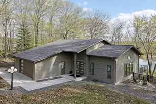 N5620 Thunderbird Rd, Portage, WI 53901 - Photo 2