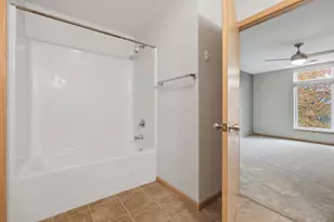 8206 Starr Grass Dr, Madison, WI 53719 - Photo 16