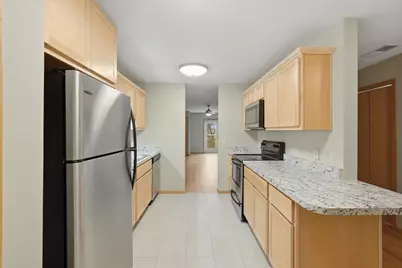 8206 Starr Grass Drive #204, Madison, WI 53719 - Photo 8