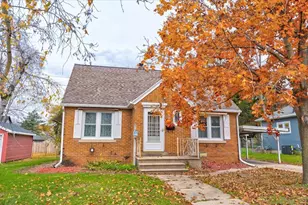 917 E Madison St, Waterloo, WI 53594 - Photo 2