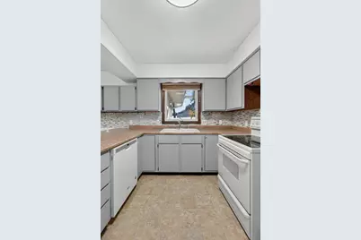 122 Hillside Circle, New Glarus, WI 53574 - Photo 14