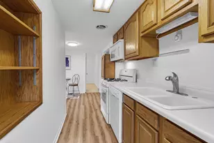 5449 Old Middleton Rd, Madison, WI 53705 - Photo 14