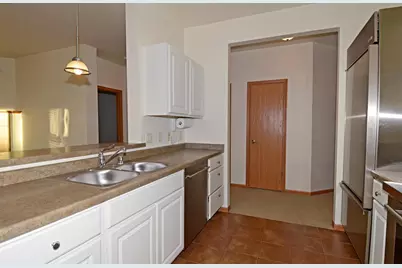 5198 Sassafras Drive #113, Fitchburg, WI 53711 - Photo 4
