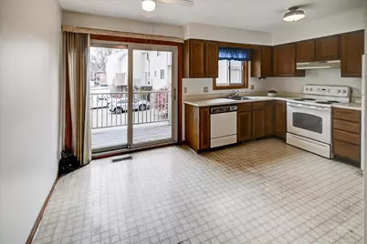 931 S Gammon Road, Madison, WI 53719 - Photo 10