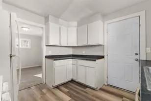 1246 Dewey Ave, Beloit, WI 53511 - Photo 14