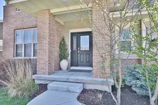 2893 Hazelnut Trail, Sun Prairie, WI 53590 - Photo 2