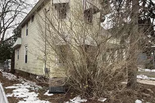 228 N Pearl St, Janesville, WI 53548 - Photo 34