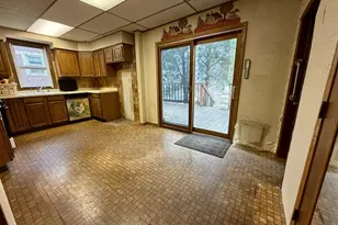 228 N Pearl St, Janesville, WI 53548 - Photo 8