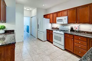 57 Pond Vw Wy, Fitchburg, WI 53711 - Photo 12