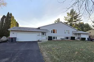 5534 Gerend Rd, Waunakee, WI 53597 - Photo 2