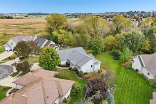 919 Lochmoore Dr, Waunakee, WI 53597 - Photo 4