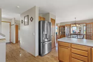 502 Lorraine Dr, Edgerton, WI 53534 - Photo 14