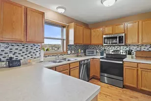 502 Lorraine Dr, Edgerton, WI 53534 - Photo 12