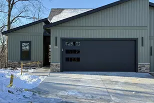 229 Whitetail Ln, Deerfield, WI 53531 - Photo 2