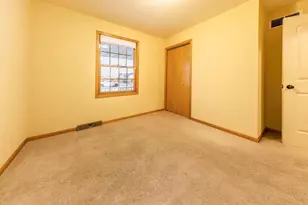 4639 Parkwood Dr, Milton, WI 53563 - Photo 14