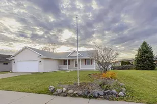 4639 Parkwood Dr, Milton, WI 53563 - Photo 2