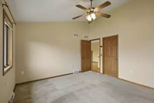 402 Matterhorn Dr, Verona, WI 53593 - Photo 18