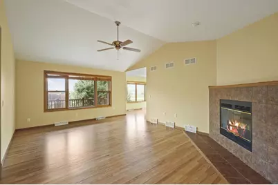 402 Matterhorn Drive, Verona, WI 53593 - Photo 4