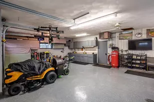 952 Bedford Dr, Janesville, WI 53546 - Photo 60