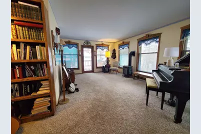 506 Lake Shore Drive, Pardeeville, WI 53954 - Photo 4