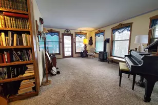 506 Lake Shore Dr, Pardeeville, WI 53954 - Photo 4