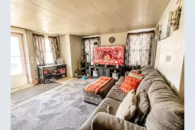 200 Maple Street, Janesville, WI 53536 - Photo 4