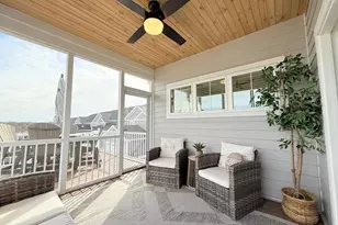 Unit 4 4 Bellflower Dr, DeForest, WI 53532 - Photo 10